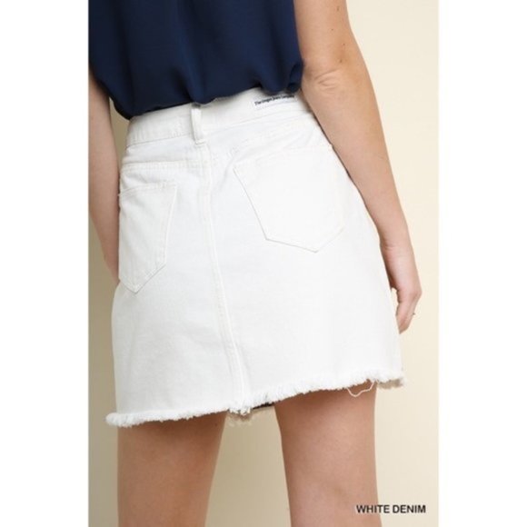 Umgee | Embroidered Floral White Denim Mini Skirt High Waisted Pockets Frayed - Picture 9 of 13